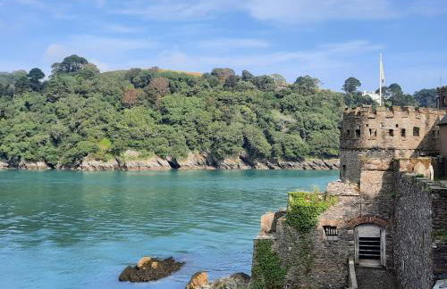 Sunnydaze-detached chalet with 2 bedrooms and 2 bathrooms and private parking outside door - Foto 26