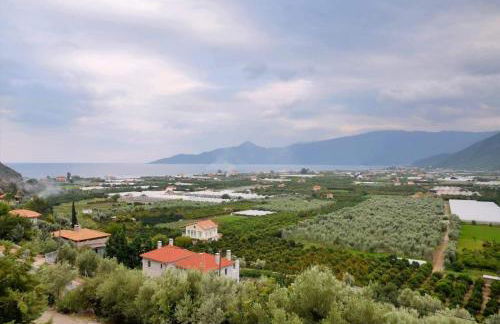 Red Rock and View Leonidio maisonette studio - Photo 3