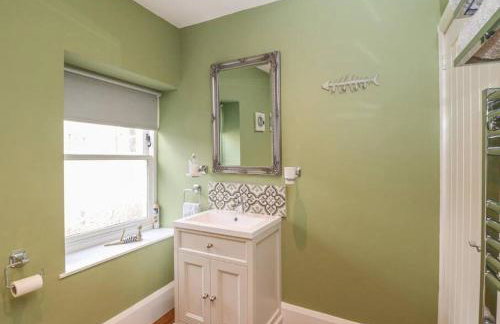 Happy Feet Cottage, Sleeps 6 - Foto 9