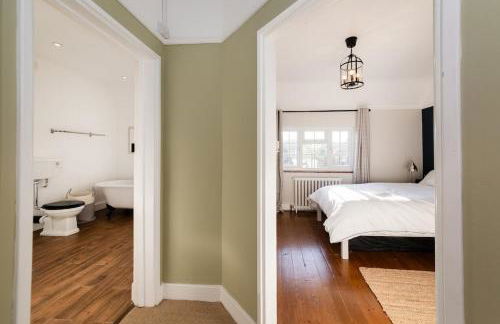 Oxfordshire Country Escape, 3 Bed Getaway - Photo 16