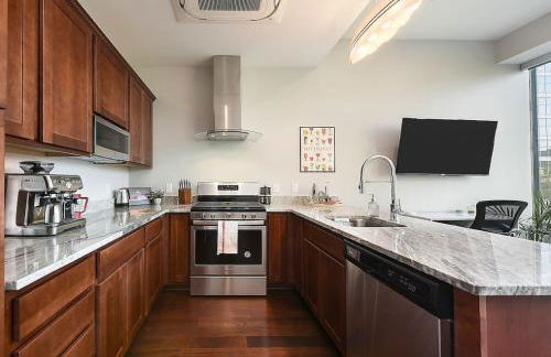 HostWise Stays - The Washington at Chatham - Park Free, Gym, More! - Foto 10