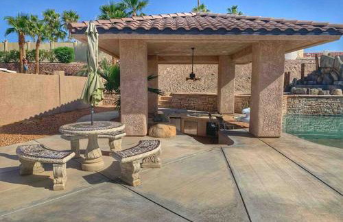 ULTIMATE BACKYARD-POOL/SPA. SLIDE. LAKEVIEW. BALL - Foto 26