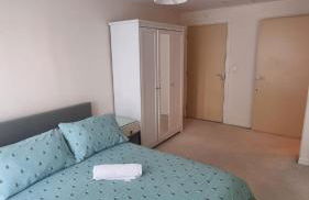 Central spacious and secure with a double bed - Foto 8