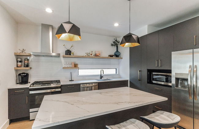 Chic Austin Getaway Brand New w/ Rooftop Patio! - Foto 7