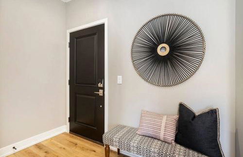 New Beautiful 8th Street Condo with 2 Balconies George 203 - Photo 17