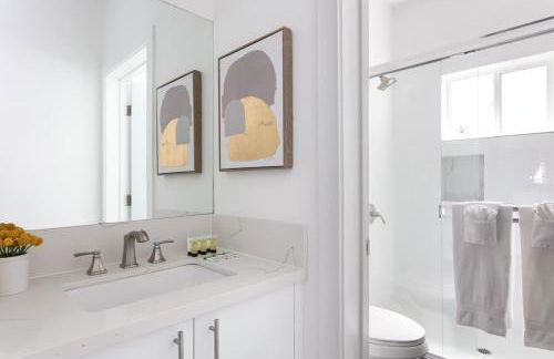 Prestige 5BR Townhome Near LA Hot Spots - Foto 26