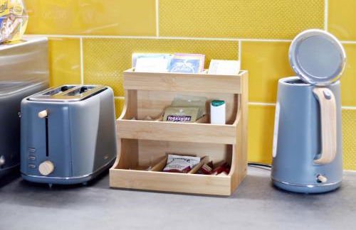 Modern Luxury 1 bed apartment with parking near Stansted Airport - Foto 14