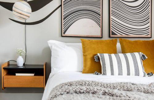 *NEW* The Layla: Rooftop | Walkable | Downtown - Photo 20