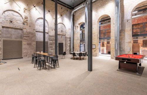 Cozy Luxury Apartment with Gym, Parking, and Rooftop - Foto 18