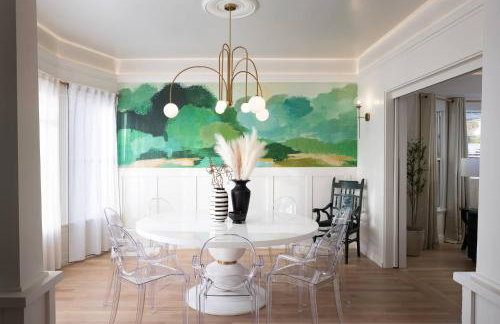 Luxe Victorian Retreat • Walk to Downtown - Foto 68