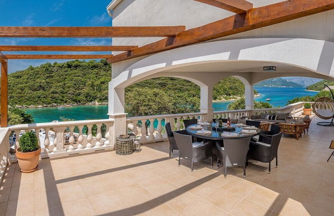 Beachfront Villa Feodora Grande - Foto 38