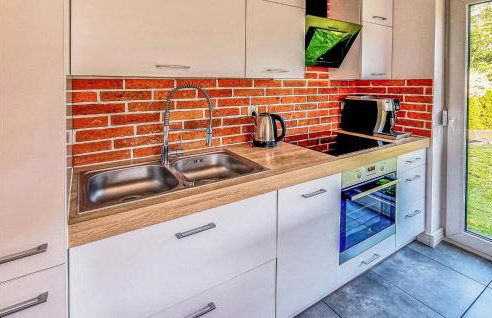 3 Bedroom Awesome Home In Zieleniewo - Foto 7