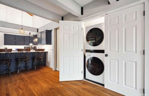 Beach Plum Cottage Steps to Beach Loft AC - Foto 29