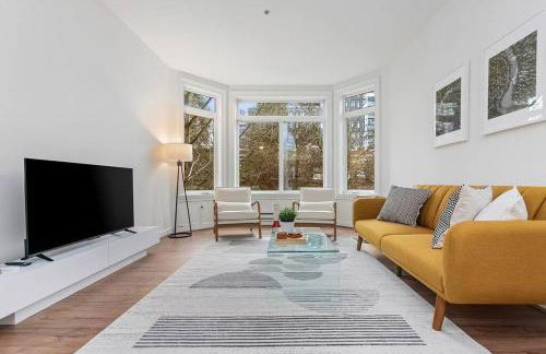 Belltown's Flower Moon, near The Space Needle - Foto 26