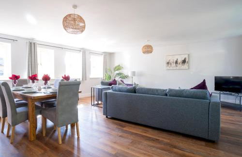 The Stables Stylish cottage with hot tub and parking - Pass the Keys - Photo 8