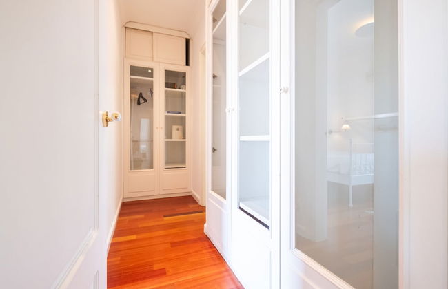 Stunning 4BR Apart in Sagrada Familia - Photo 26