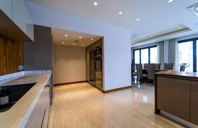 Luxury Mansion On Golf Course - BMG5 - Foto 22