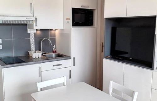 Charmant T2 avec Piscine, Tennis, Wifi et Garage à Bormes-les-Mimosas - FR-1-610-92 - Foto 6