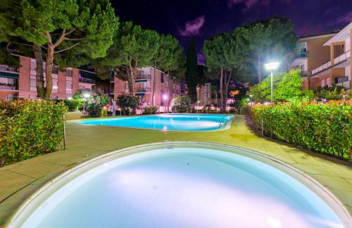 NEW Splash Lusso Con Piscine a 2 Passi Dal Mare - Foto 25