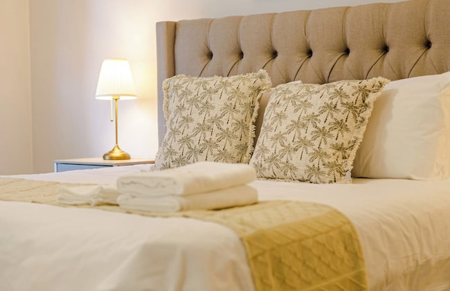 StayAU 4BR Lakeside Retreat in Seabrook - Foto 4