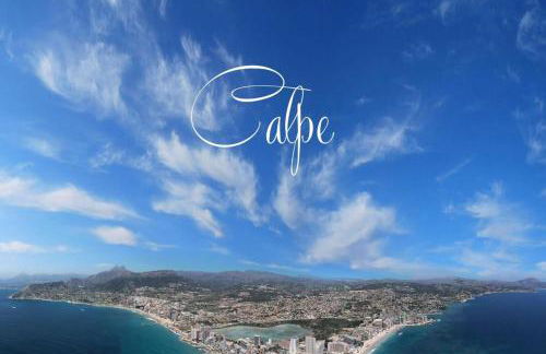 Villa totalmente independiente con piscina comunitaria - Foto 38