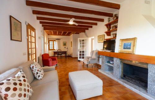 Villa Rosa, espaciosa casa con piscina - Foto 6