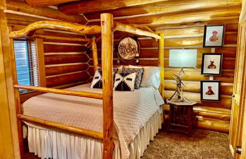 Rustic Sundance cabin sleeps 13 hottub firepits - Foto 21