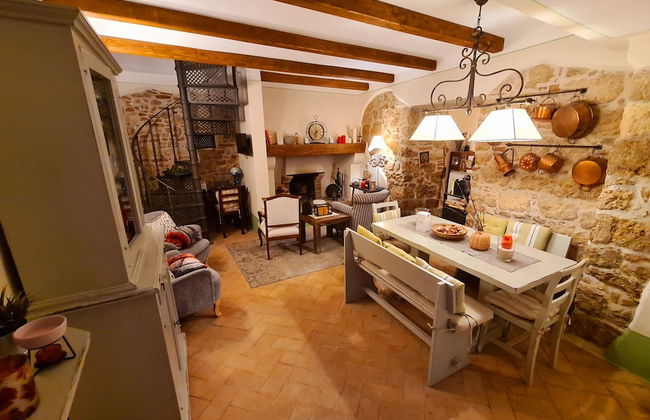 La Terrazza, Historic Tuscan Stone Residence With Garden and Terrace in Cetona - Photo 18