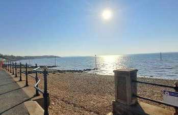 Princes Esplanade-Beachfront House with Balcony a stone throw from Gurnard Beach - Foto 36