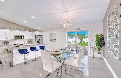 Glamorous Newly Built Pool Home, Tiki Hut, Huge Patio, Air Hockey in Delray Beach Near The Ave! - Foto 14