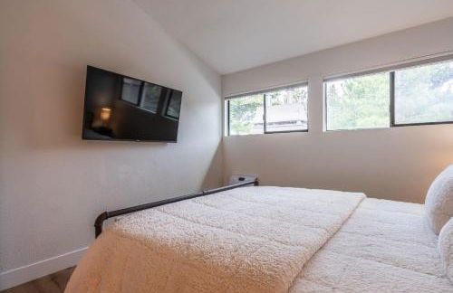New Listing 2 bedroom +Loft 2 bath Summit E Bldg. #8 condo sleeps 8, Steps to Eagle Lodge/Chair #15 - Foto 26