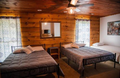 Southern Comfort Retreat with a private hot tub - Foto 41