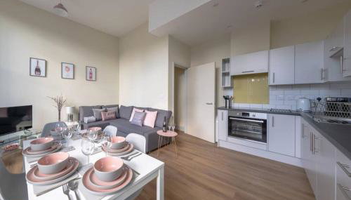 Hereford City Centre - Apartment 1, Isabella House - Modern Apartment In The Heart of The City - Sleeps 6 Guests - Hosted by RENTMYHOUSE - Foto 3
