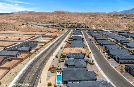 Game Room - Heated Pool & Spa - Fire Pit - Golf - Foto 18