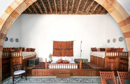 Antique Villa - Photo 5