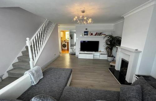 House - 3 bed 2 bath, self check in, amazing views! - Photo 8