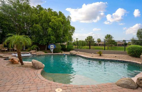 Expansive Mesa Retreat w/ Private Outdoor Pool! - Foto 35