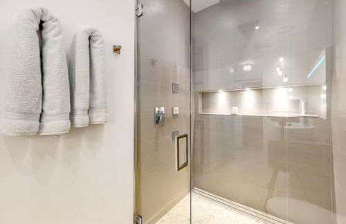 Indian Wells Mtn Cove with Kitchen Living Room Patio Firepit BBQ Tennis Stadium - Foto 4