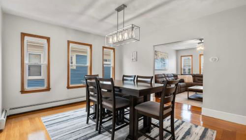 Tufts 3-Bed 2-Office Home with Laundry - Foto 3