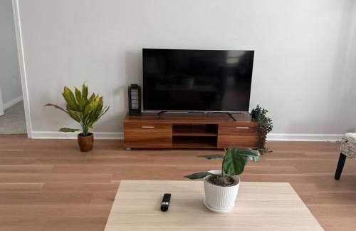 NEW HOUSE! 4BR Entire house Near Airport - Photo 3