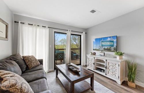 Free Silver Dollar City Tickets & other attractions! Branson, Walk-In Available - Foto 1