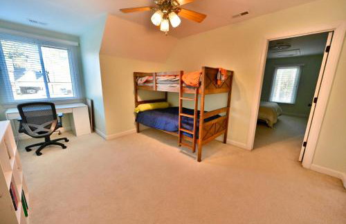 Majestic Home in Summer Oaks - Foto 43