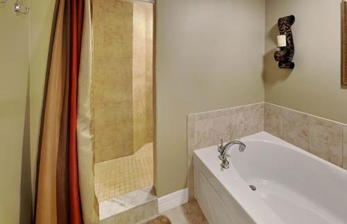 Opus 501 by Distinctive Beach Rentals - Photo 113