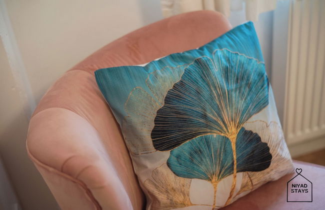 Hale Lodge, Beautiful 3 BR Home With Free Parking - Foto 15