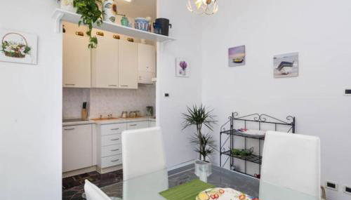 Sunny Apartment Rapallo - 5 Posti Famiglie Spiaggia 10 min - Foto 3, stove