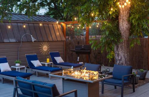 Serene POOL & Firepit in Stunning Home By Airport - Foto 72