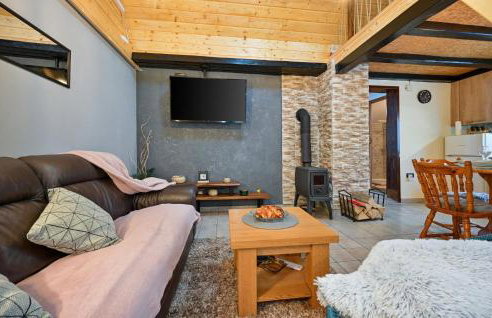 Gorgeous Home In Bjelovar - Foto 18