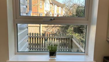 Home for 4 In rural Stoke prior 5 mins off the M5 - Foto 3