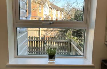 Home for 4 In rural Stoke prior 5 mins off the M5 - Foto 3