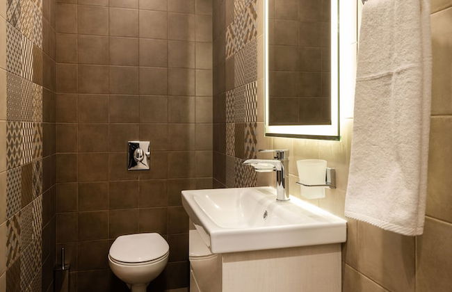 Hilltop North Avenue by Stellar Hotels - Photo 75